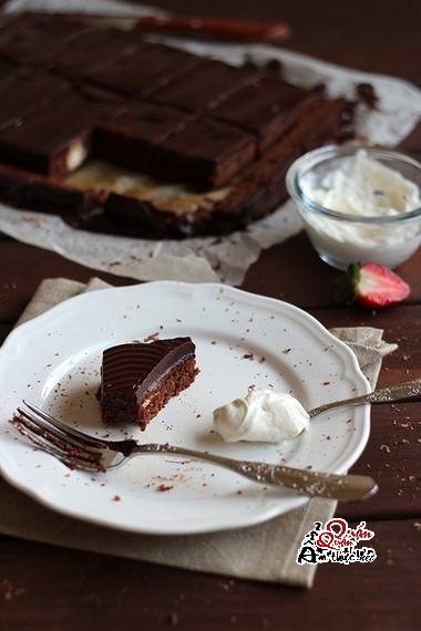 cach-lam-banh-brownies-nhan-kem-ngon-ngot Cách làm bánh brownies nhân kem ngon lạ