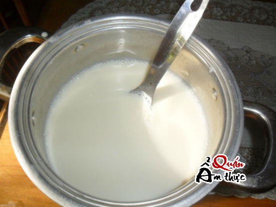cach-lam-sua-hat-sen Cách làm sữa hạt sen bổ dưỡng