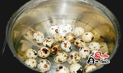 cach-lot-vo-trung-cut-nhanh-va-de-2613 Cách lột vỏ trứng cút nhanh và dễ