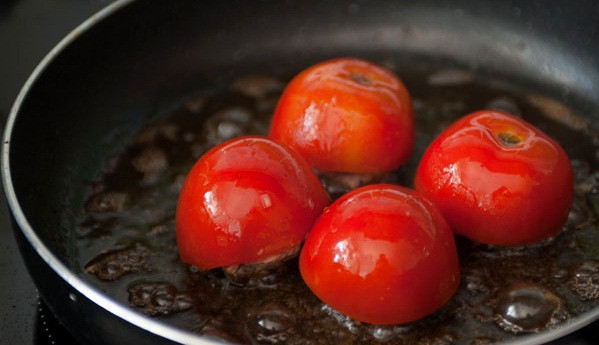 ca-chua-nhoi-thit Cách làm cà chua nhồi thịt ngon và đẹp mắt